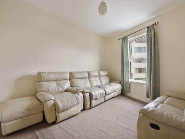 House for sale in Harlesden, Greater London