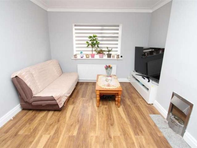 House for sale in Wrose, West Yorkshire