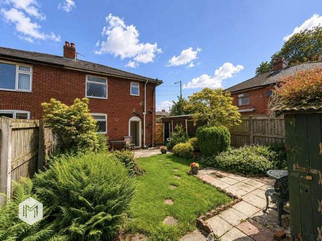 House for sale in Bradshaw, Lee Bank