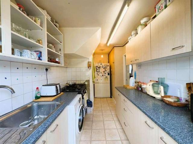 House for sale in London Borough of Ealing, Greenford
