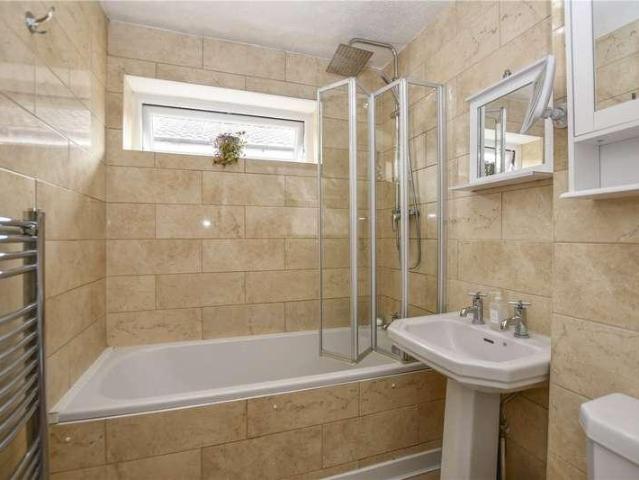 House for sale in Finchampstead