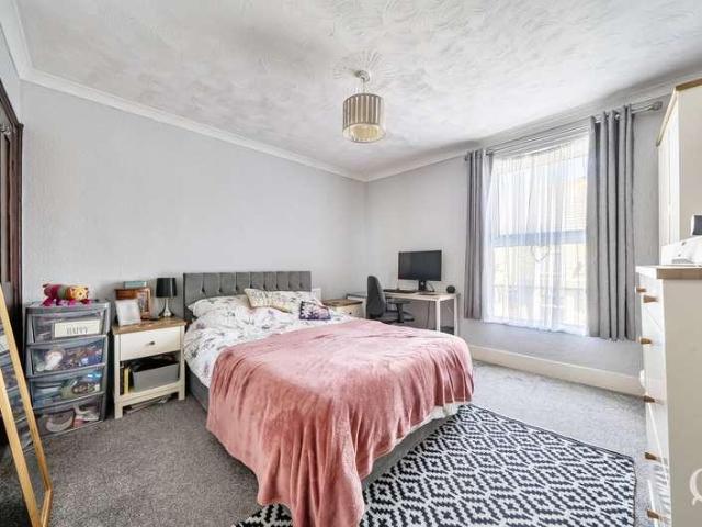 House for sale in Grove Park, Oad Street