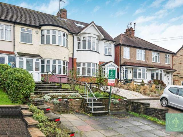 House for sale in East Barnet, Greater London