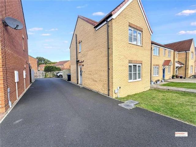 House for sale in Quaking Houses, Stanley