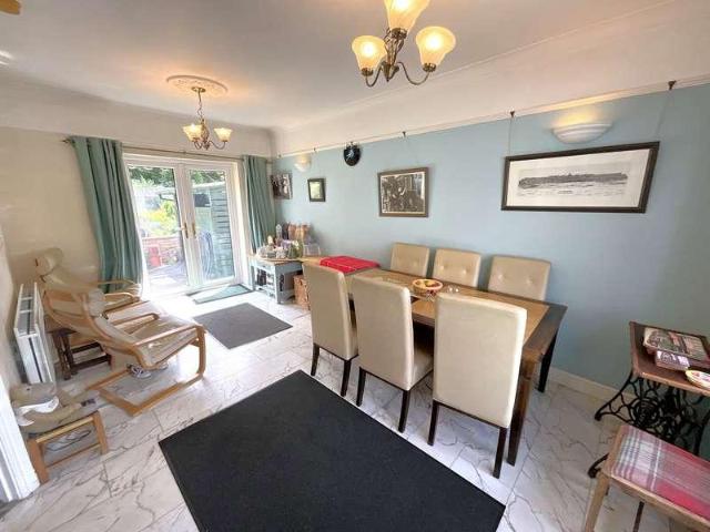 House for sale in Haden Hill, Fold Hill