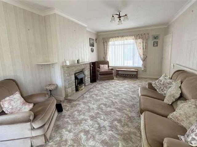 House for sale in Highcliffe