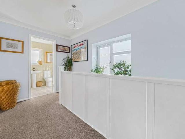 House for sale in Fieldcommon, Elmbridge