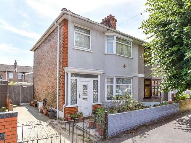 House for sale in Greater London