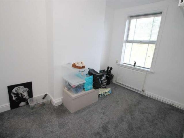 House for sale in Halesowen, West Midlands