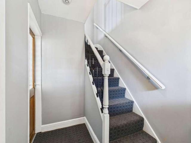 House for sale in Halesowen, West Midlands