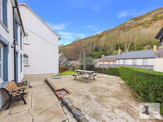 House for sale in Wales