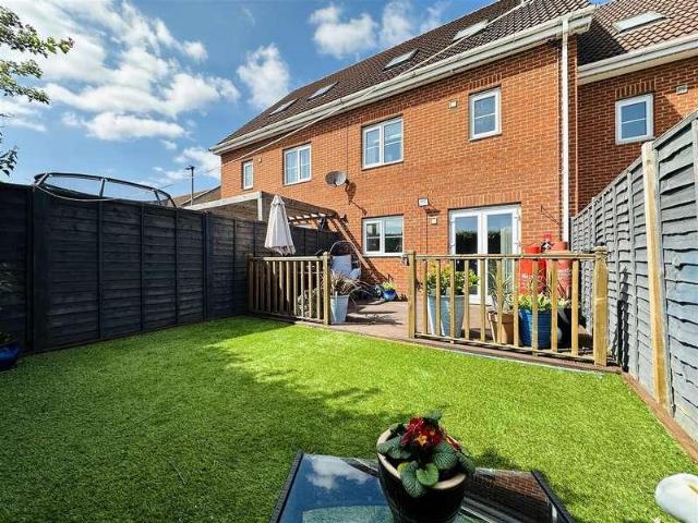 House for sale in North Duffield, North Yorkshire