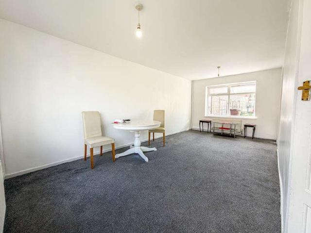 House for sale in Broomhill, Chadsmoor