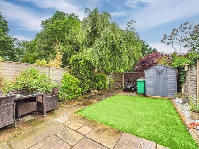 House for sale in Yateley, Yateley