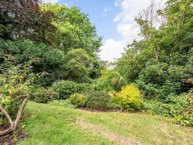 House for sale in Dulwich, Greater London