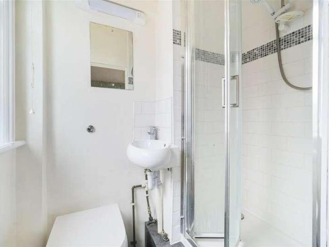 House for sale in Red Hill, Surrey