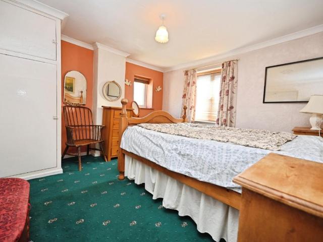 House for sale in Burton Leonard