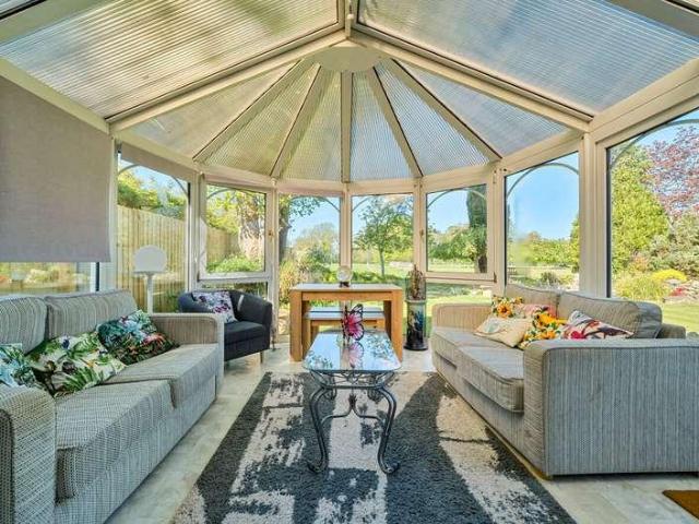 House for sale in Finchampstead, Wokingham