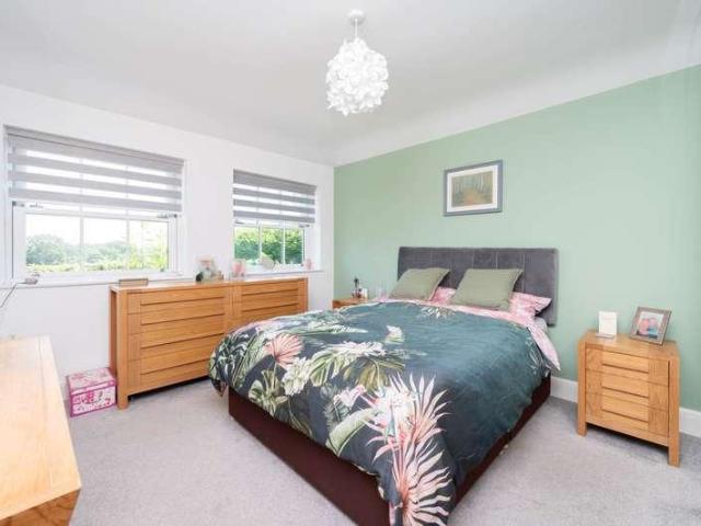 House for sale in Horsham, West Sussex