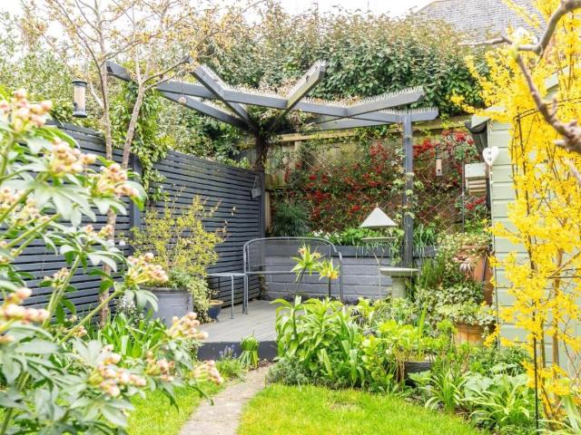 House for sale in Pouchen End, Hertfordshire