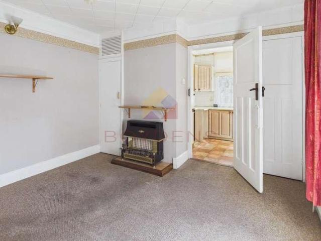 House for sale in Chelmondiston, Suffolk