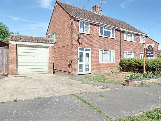 House for sale in Aylesbury, Quarrendon