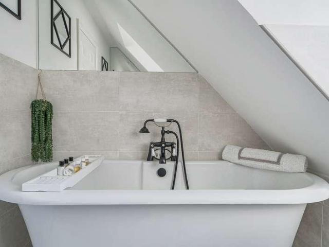 House for sale in Woodley