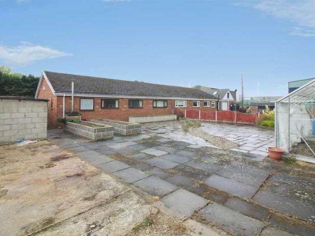 House for sale in Ferrybridge, West Yorkshire