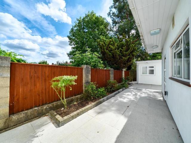 House for sale in Streatham Hill, Greater London