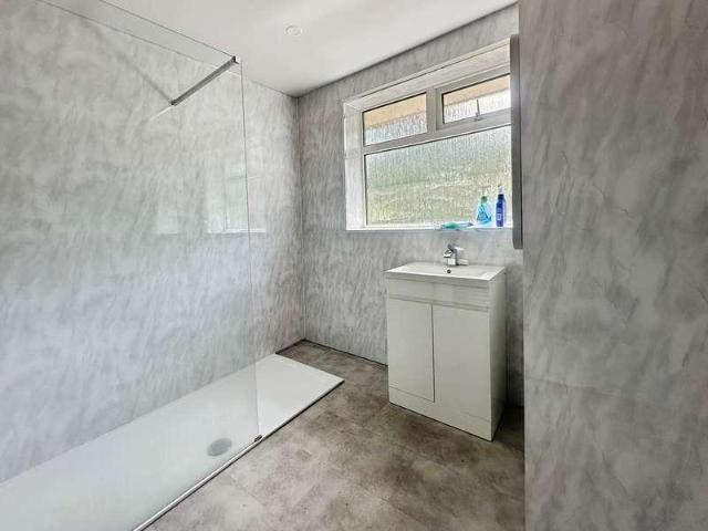 House for sale in Georgia, Greater Manchester