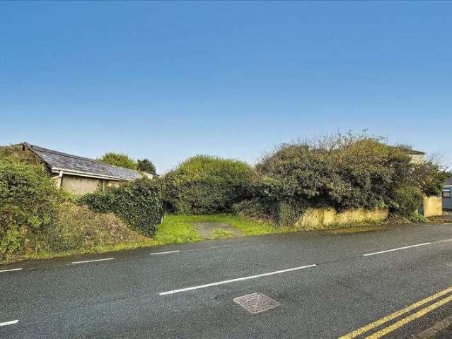 House for sale in Monkton, Pembroke