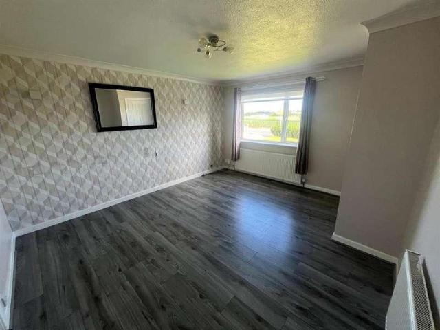 House for sale in Huddersfield, Kirklees