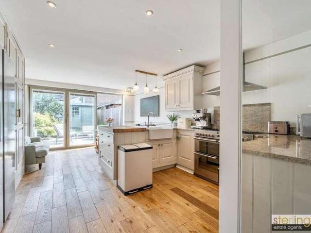 House for sale in Chiltern Park, Dacorum