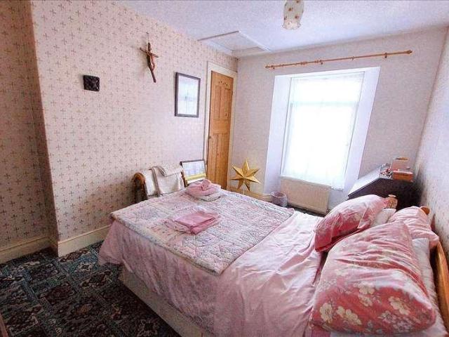 House for sale in Monkton, Pembroke