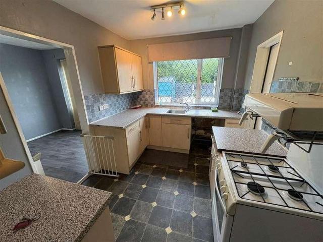 House for sale in Broad Folds, Clayton