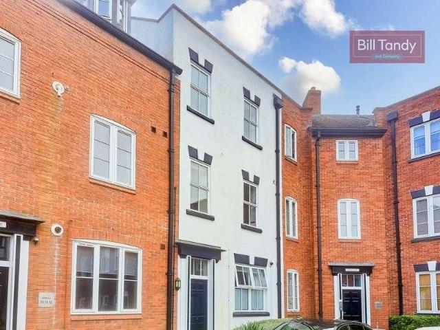 House for sale in Lichfield, Boley Park