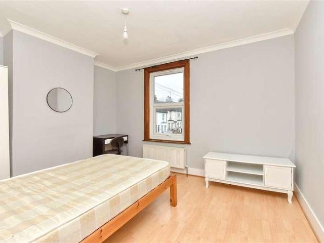 House for sale in Brompton, Gillingham
