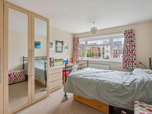 House for sale in Slough, Farnham Royal