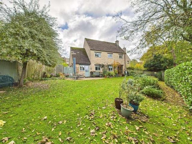 House for sale in Fossebridge, Gloucestershire