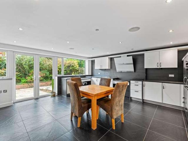 House for sale in Grappenhall, Warrington
