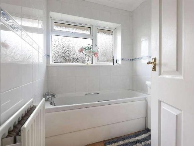 House for sale in Pachesham Park, Surrey
