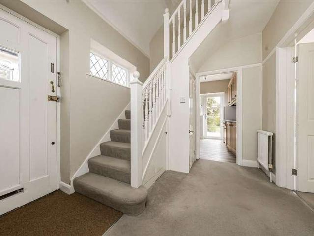 House for sale in Motspur Park, Greater London