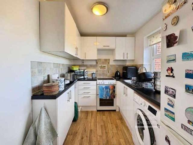 House for sale in Oakfield, Ryde