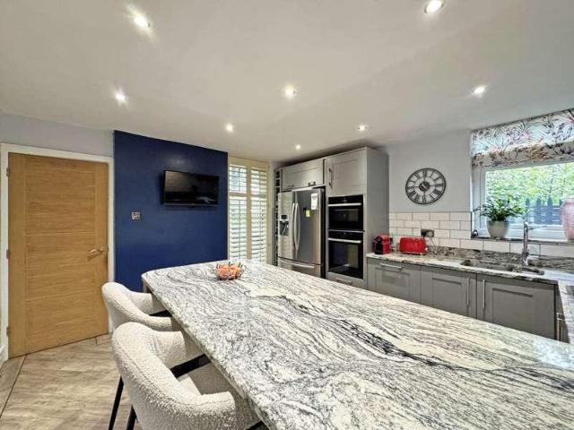 House for sale in Shaw Side, Oldham