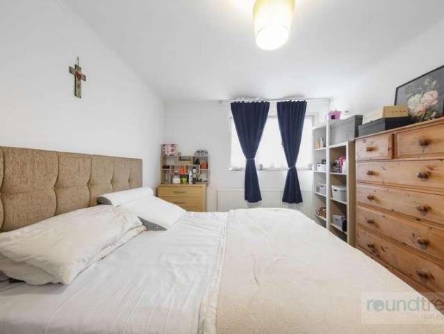 House for sale in Hendon Central, Greater London