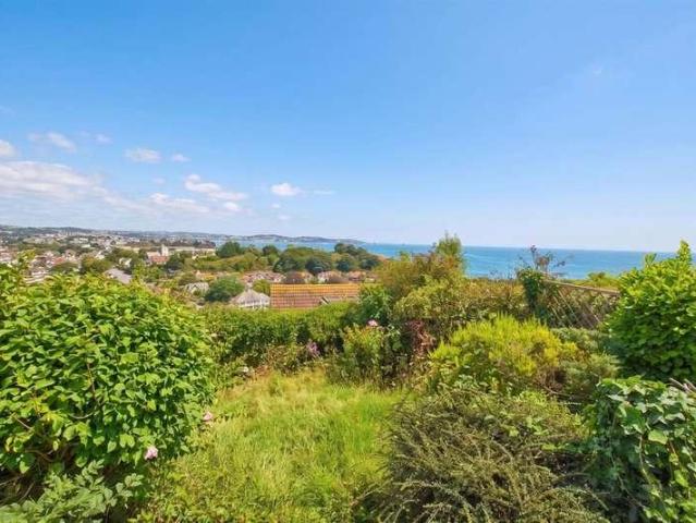 House for sale in Three Beaches, Livermead