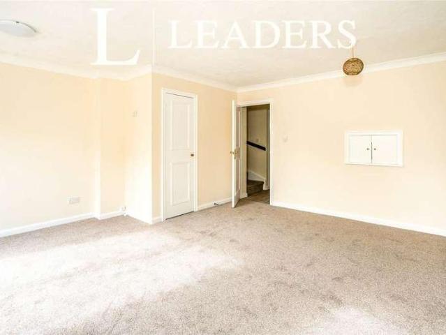 House for sale in Littlecote, West Sussex