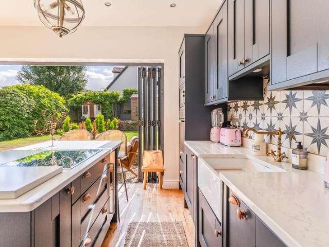 House for sale in Allt-yr-yn, Wales