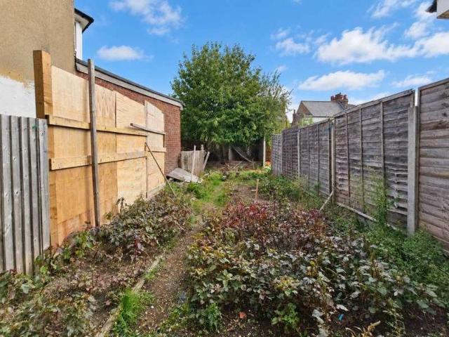 House for sale in Manor Park, Greater London