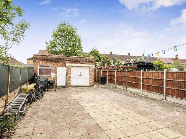 House for sale in Lower Edmonton, Greater London